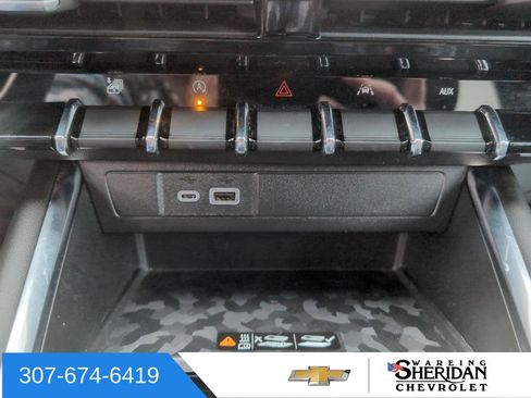 Used 2024 GMC Canyon AT4 image 16