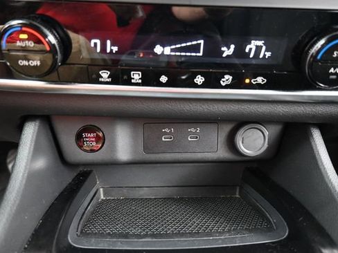 Used 2024 Nissan Rogue SV FWD image 24