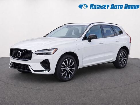 Used 2024 Volvo XC60 B5 Plus w/ Protection Package Premier AWD/4WD image 1