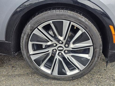 Used 2023 Cadillac Lyriq 2WD image 14