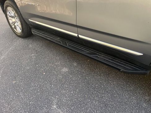 Used 2021 GMC Yukon Denali image 33