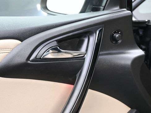 Used 2016 Buick Cascada Premium FWD image 2