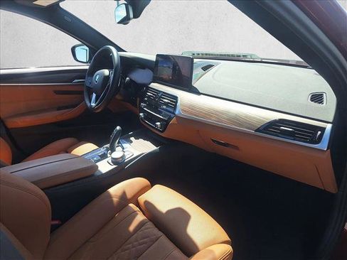 Used 2023 BMW 530i RWD image 19