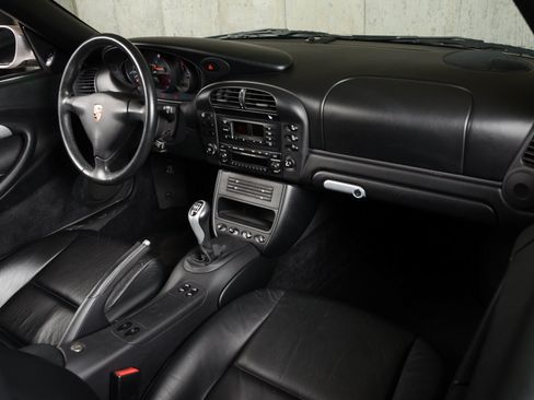 Used 2003 Porsche 911 Targa RWD image 19