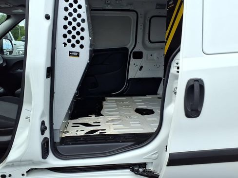 Used 2020 RAM ProMaster City Tradesman FWD image 15
