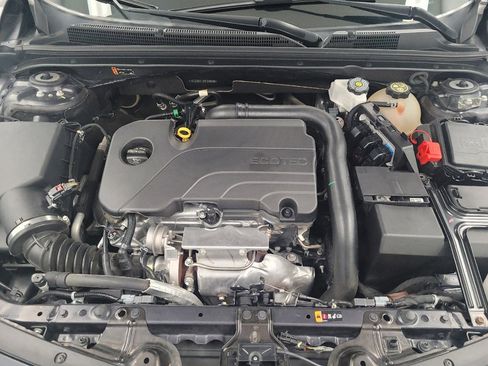 Used 2023 Chevrolet Malibu LT FWD image 30