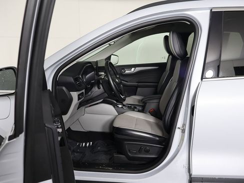 Used 2025 Ford Escape Base image 28