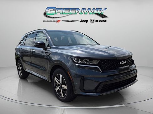 Used 2023 Kia Sorento S FWD image 1