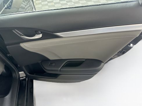 Used 2019 Honda Civic EX-L image 28