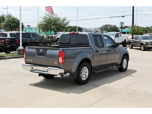 Certified 2018 Nissan Frontier SV RWD image 7