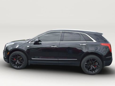 Used 2018 Cadillac XT5 Luxury w/ Driver Awareness Package AWD/4WD image 5