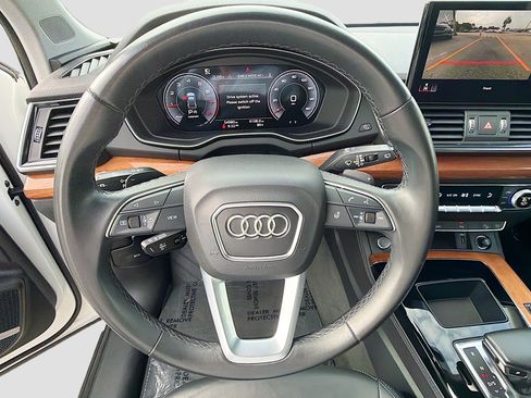 Used 2023 Audi Q5 2.0T Premium Plus AWD/4WD image 39