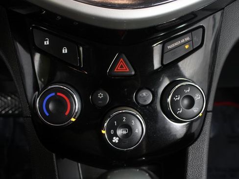 Used 2020 Chevrolet Sonic LT image 6