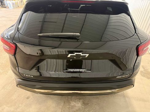Used 2025 Chevrolet Trax ACTIV w/ Driver Confidence Package FWD image 16