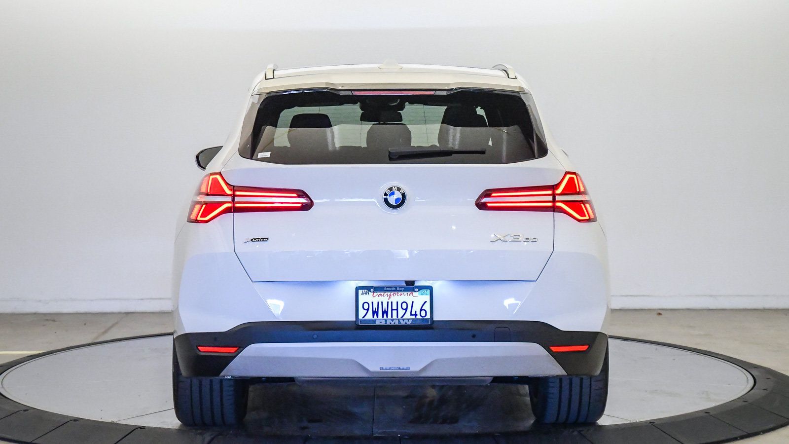 Used 2026 BMW X3 xDrive30i w/ Convenience Package AWD/4WD image 3