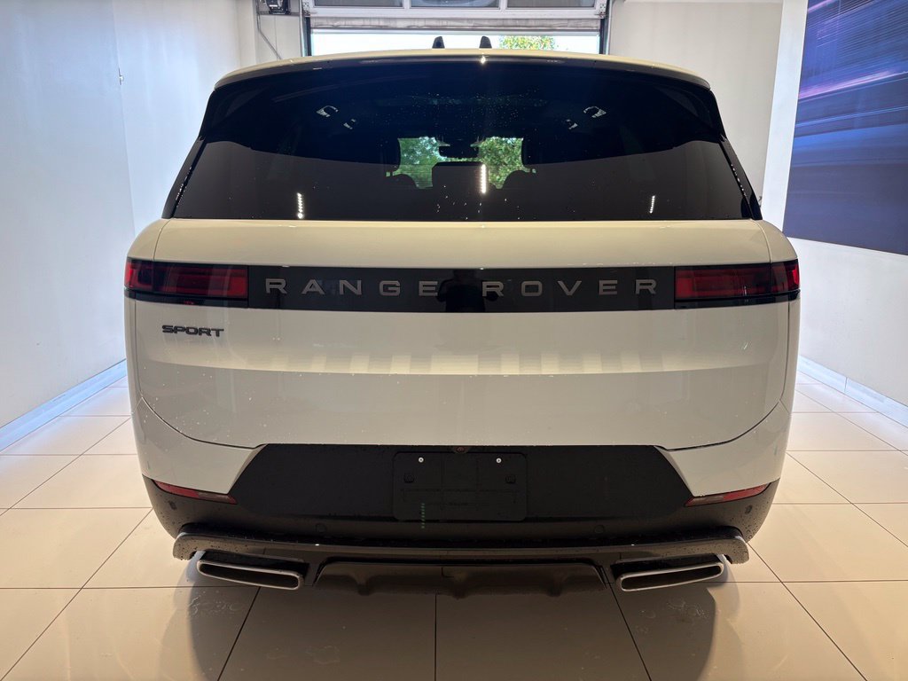 New 2027 Land Rover Range Rover Sport SE AWD/4WD image 3