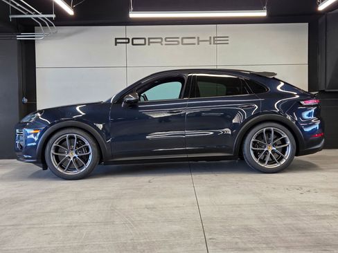 Certified 2024 Porsche Cayenne Turbo GT AWD/4WD image 2