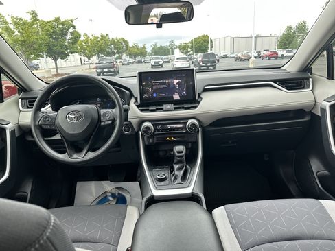 Certified 2024 Toyota RAV4 XLE w/ Convenience Package AWD/4WD image 29