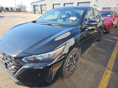 Used 2024 Nissan Sentra SV image 1