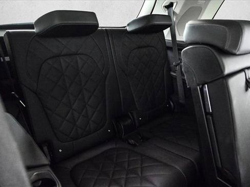 Used 2024 BMW X7 xDrive40i w/ Premium Package image 22