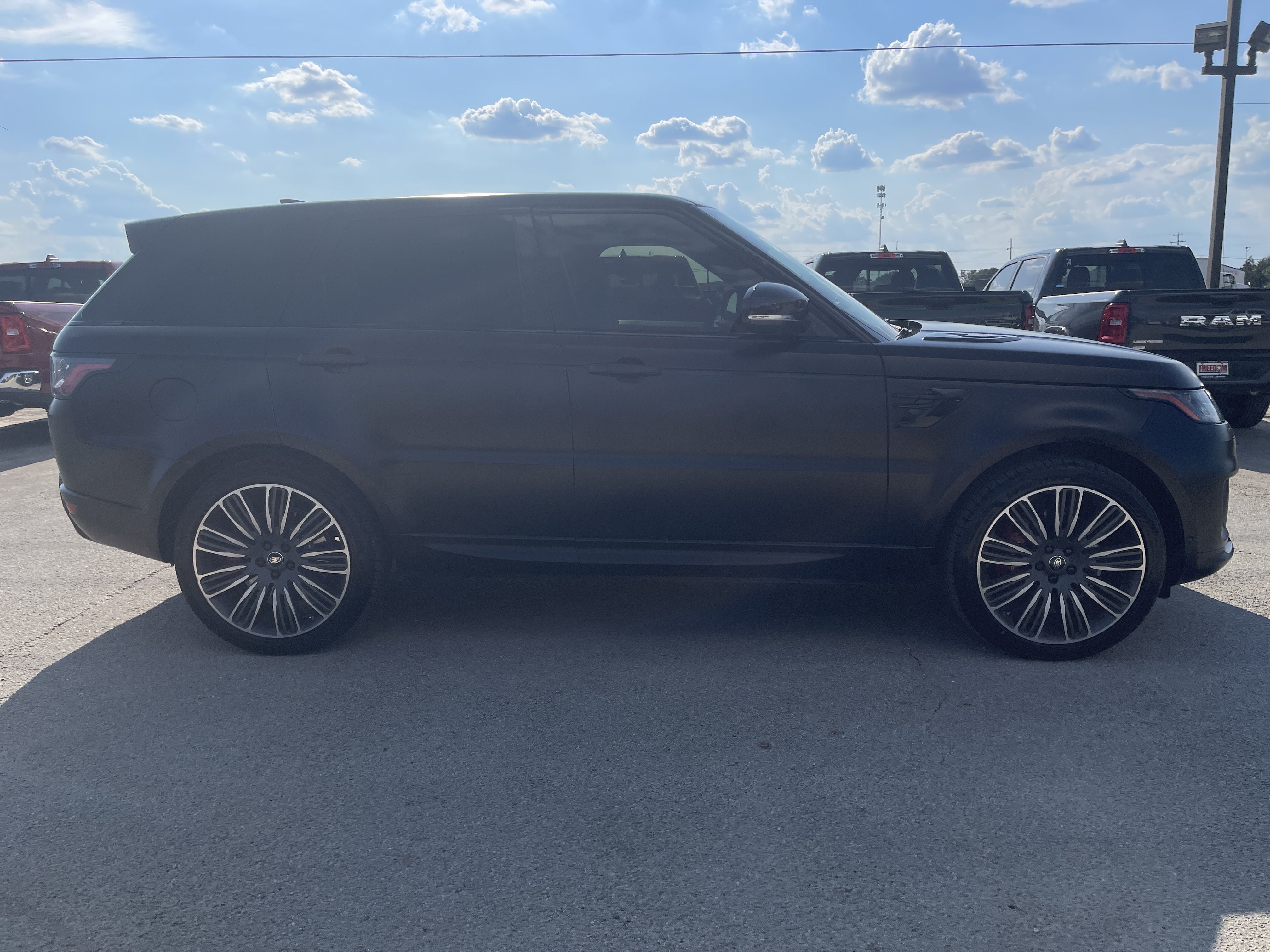 Used 2019 Land Rover Range Rover Sport Autobiography AWD/4WD image 3