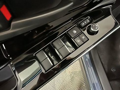 Used 2023 Subaru Solterra AWD image 11