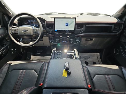 Used 2023 Ford Expedition Limited AWD/4WD image 10