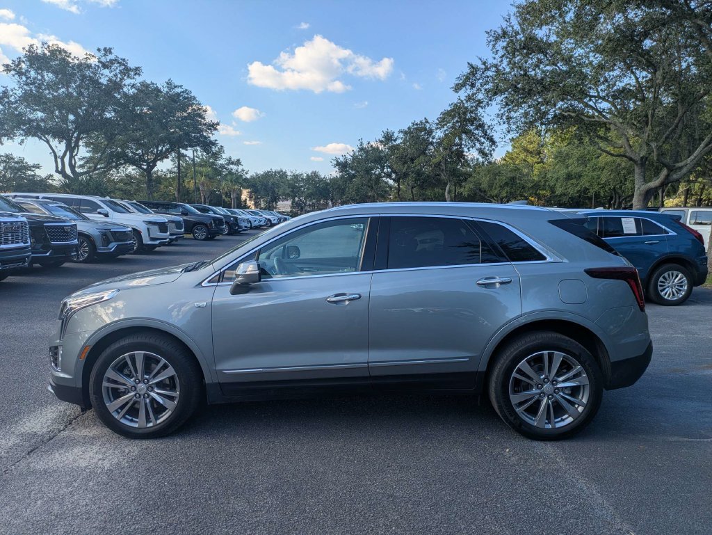 Certified 2024 Cadillac XT5 Premium Luxury AWD/4WD image 3