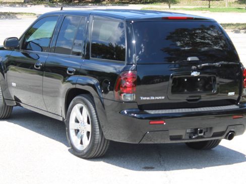 Used 2006 Chevrolet TrailBlazer LT w/ SS Package RWD image 11