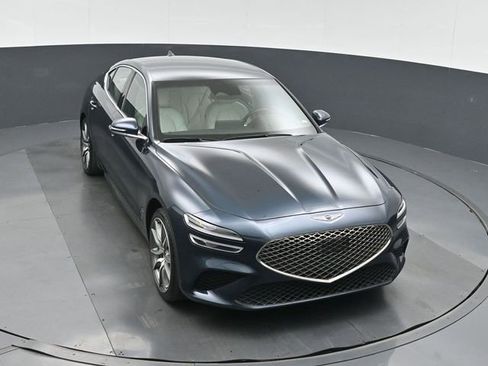 Used 2025 Genesis G70 2.5T AWD/4WD image 37