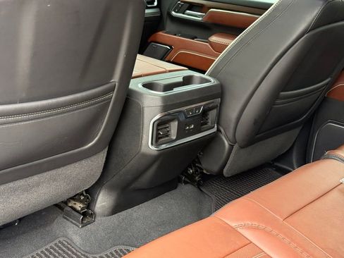 Used 2024 GMC Sierra 2500 Denali Ultimate AWD/4WD image 26