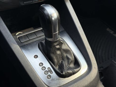 Used 2012 Volkswagen Jetta SE FWD image 27