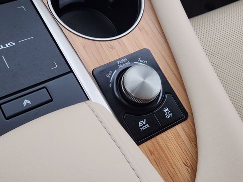 Certified 2020 Lexus RX 450hL AWD w/ Premium Package image 26