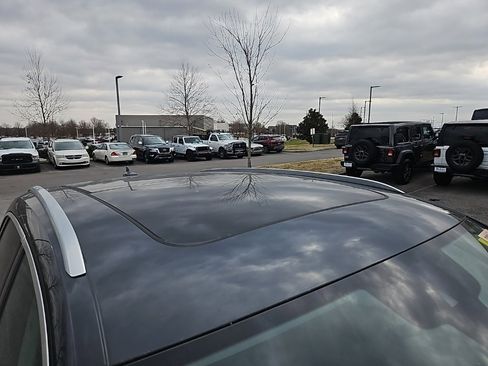 Used 2022 Audi Q5 2.0T Premium image 9