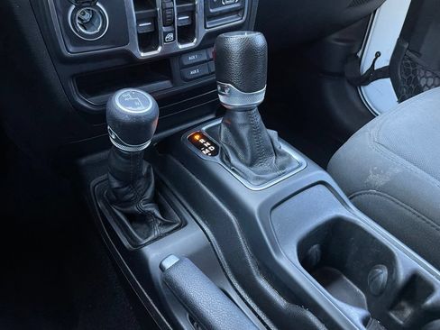 Used 2023 Jeep Wrangler Unlimited Sport AWD/4WD image 20