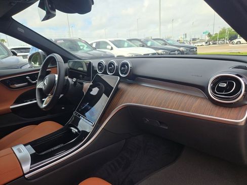 Used 2026 Mercedes-Benz C 300 Sedan image 18
