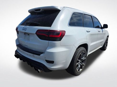 Used 2015 Jeep Grand Cherokee SRT AWD/4WD image 5