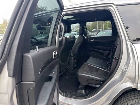 Used 2021 Jeep Grand Cherokee Laredo X image 14