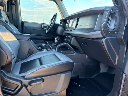 Used 2024 Ford Bronco Big Bend image 39