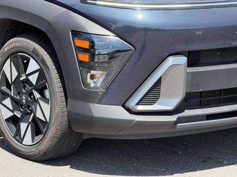 Used 2025 Hyundai Kona SEL FWD image 9
