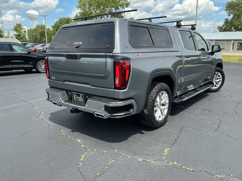 Used 2022 GMC Sierra 1500 SLT w/ SLT Premium Plus Package AWD/4WD image 4