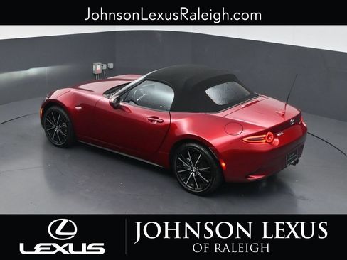 Used 2024 MAZDA MX-5 Miata Grand Touring RWD image 24