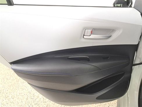 Used 2021 Toyota Corolla SE image 14