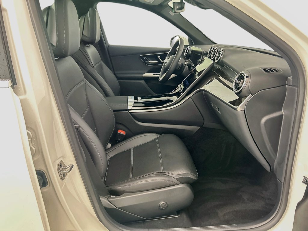 Certified 2026 Mercedes-Benz GLC 300 4MATIC image 18