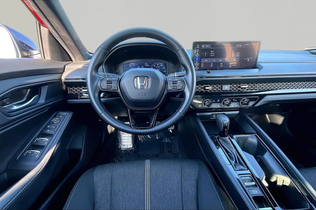 Used 2024 Honda Accord Sport image 9
