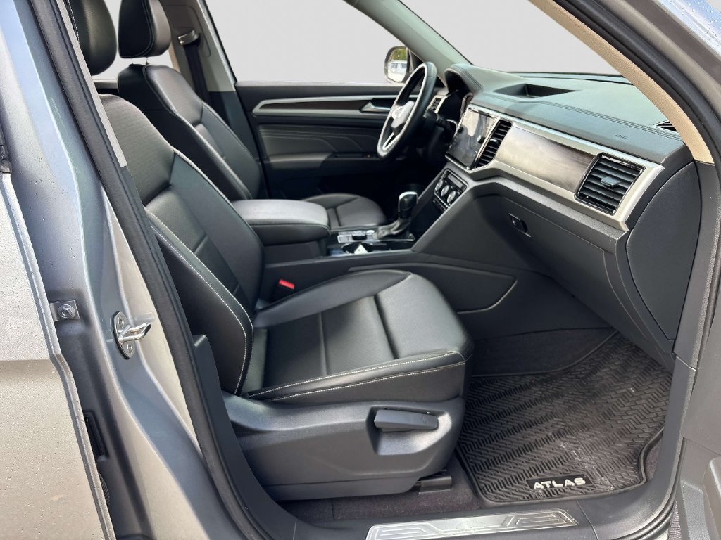 Certified 2023 Volkswagen Atlas SE w/ Panoramic Sunroof Package AWD/4WD image 22