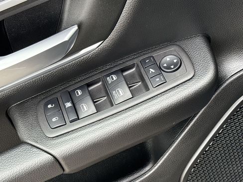 Used 2023 RAM 1500 Big Horn AWD/4WD image 15