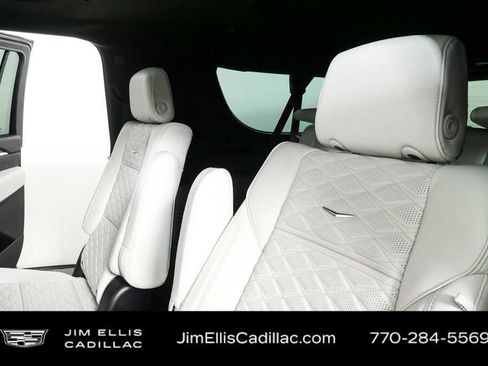 New 2026 Cadillac Escalade ESV Platinum Sport AWD/4WD image 22