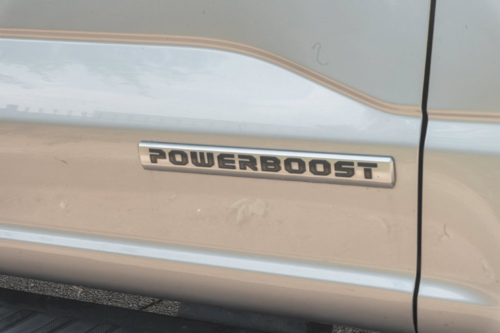 Used 2021 Ford F150 Lariat w/ Equipment Group 502A High AWD/4WD image 7