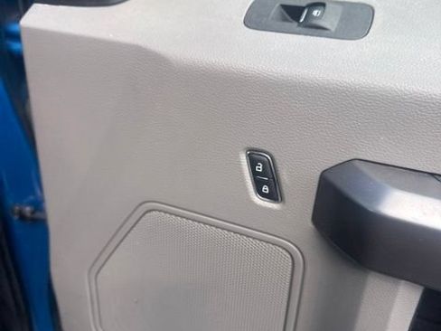 Used 2019 Ford F150 XLT w/ Equipment Group 302A Luxury AWD/4WD image 24